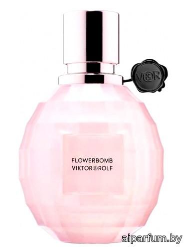 Flowerbomb La Vie en Rose 2017