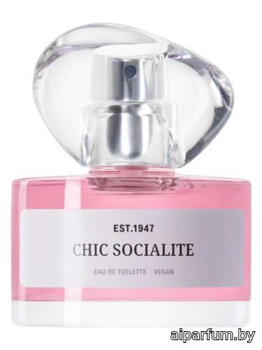 Chic Socialite