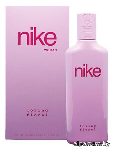 Nike Loving Floral Woman